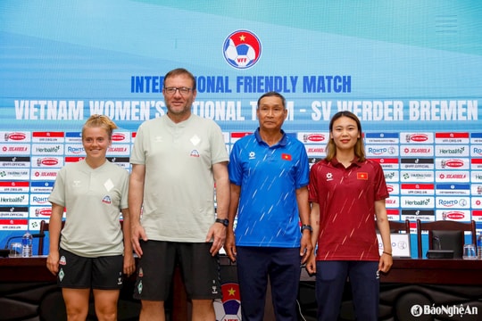HLV Mai Đức Chung: Trận đấu với Werder Bremen là dịp học hỏi quý giá của tuyển nữ Việt Nam