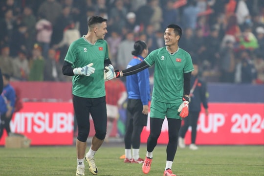 HLV Kim Sang-sik vẫn quên Nguyễn Filip, Đặng Văn Lâm? ; Real Madrid lội ngược dòng khó tin