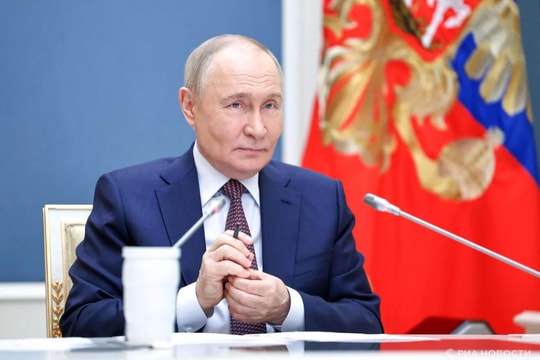 Tổng thống Putin lệnh cho phái đoàn Nga chỉ đàm phán theo khuôn khổ đã định
