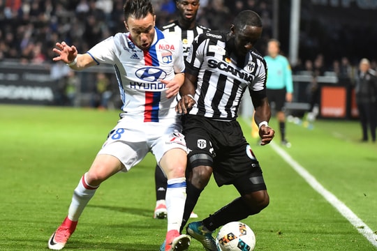 Nhận định, dự đoán Lyon vs Angers: Áp đảo kẻ yếu