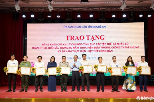 Thanh tra tỉnh Nghệ An tuyên dương điển hình tiên tiến
