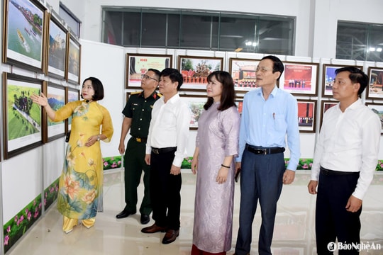 Hơn 400 hình ảnh, tư liệu, hiện vật quý tham gia Triển lãm ‘Hồ Chí Minh đẹp nhất tên Người’