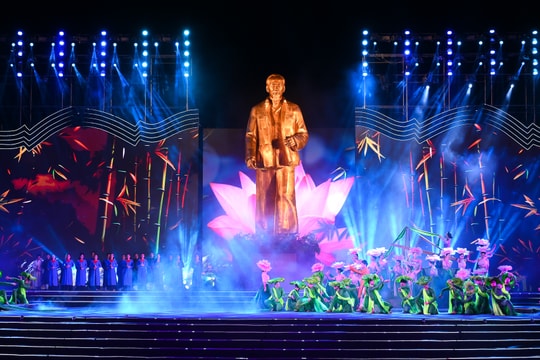 Xây dựng Lễ hội Làng Sen trở thành thương hiệu văn hóa quốc gia