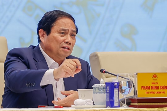 Thủ tướng: Cương quyết cắt bỏ các thủ tục rườm rà, gây phiền hà cho người dân và doanh nghiệp