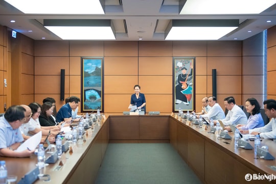 Đại biểu Quốc hội Nghệ An góp ý sửa đổi Luật Ngân sách nhà nước