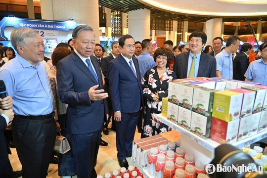 Hội nghị toàn quốc quán triệt, triển khai nghị quyết của Bộ Chính trị về xây dựng và thi hành pháp luật; phát triển kinh tế tư nhân