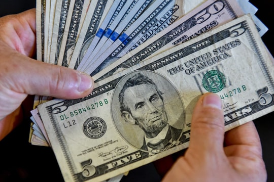 Tỷ giá USD ngày 19/5/2025: Tăng sau dữ liệu nhập khẩu, nhưng đà phục hồi chưa vững chắc