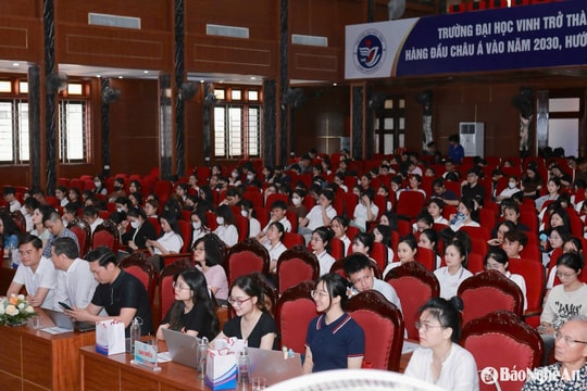 Sở Công Thương đồng hành cùng sinh viên trong tiếp cận kinh tế số