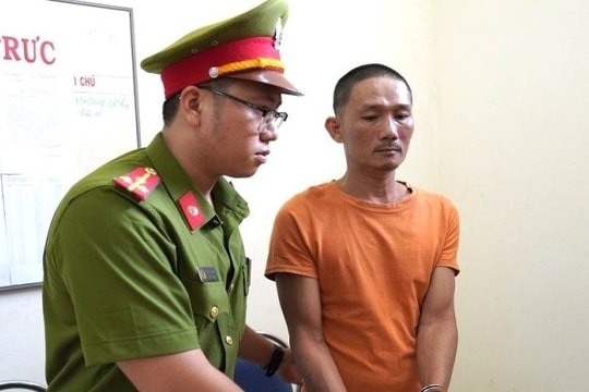 Bắt giam tài xế say xỉn lái ô tô lao lên vỉa hè khiến 3 người thương vong