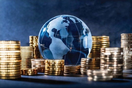 Tổng hợp kinh tế ngày 23/5: Giá vàng quay đầu giảm khi đồng USD tăng, lo ngại nợ công Mỹ vẫn chi phối