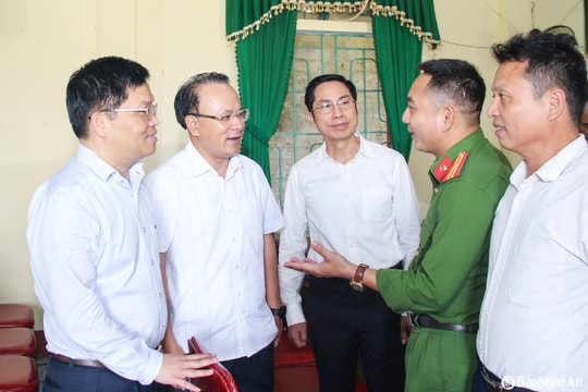 Cử tri huyện Thanh Chương đề nghị tỉnh sớm có phương án xử lý dự án du lịch Đảo Chè - Cầu Cau