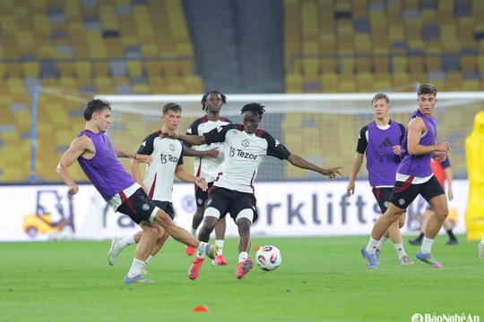 Dàn sao Man Utd hâm nóng Bukit Jalil, sẵn sàng đọ sức Đội tuyển Các ngôi sao Đông Nam Á