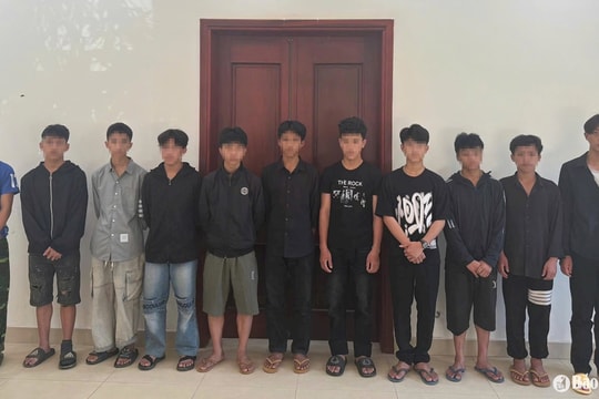 Khởi tố nhóm trai bản ở Nghệ An mang dao kiếm đi đánh nhau