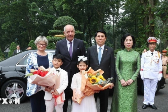 Chủ tịch nước Lương Cường chủ trì lễ đón chính thức Tổng thống Hungary