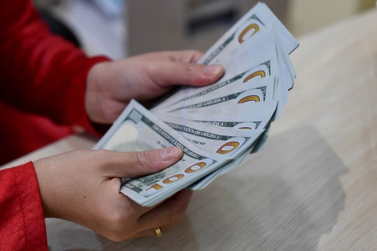 Tỷ giá USD hôm nay 29/5/2025: Tỷ giá tự do tăng nhẹ ngày thứ hai nhờ lạc quan thương mại