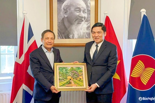 Đoàn công tác tỉnh Nghệ An làm việc với Đại sứ quán Việt Nam tại Liên hiệp Vương quốc Anh và Bắc Ai-len, Hiệp hội Kinh doanh Việt – Anh