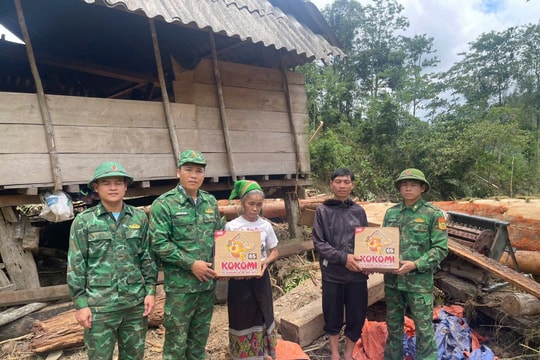 Các lực lượng hỗ trợ khắc phục hậu quả lũ quét tại Quế Phong