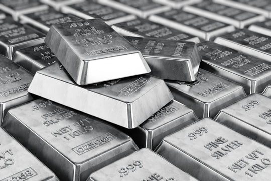 Giá bạc hôm nay 30/5/2025: Giá bạc tăng nhẹ khi chỉ số chứng khoán Mỹ đạt mức cao nhất trong ba tháng