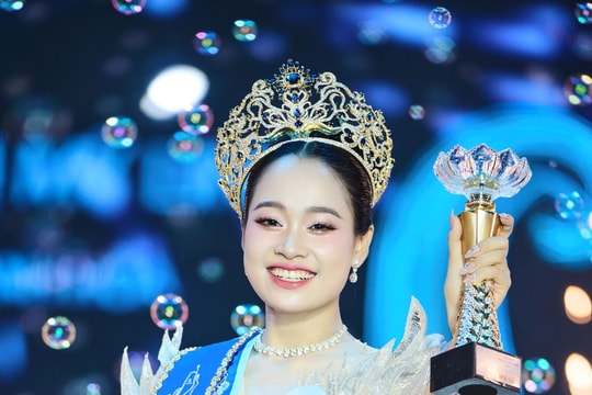 Người đẹp 20 tuổi đến từ Thanh Hóa đăng quang Hoa hậu Biển đảo Việt Nam