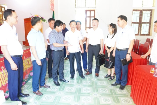 Đại biểu HĐND tỉnh tiếp xúc cử tri Quỳ Hợp