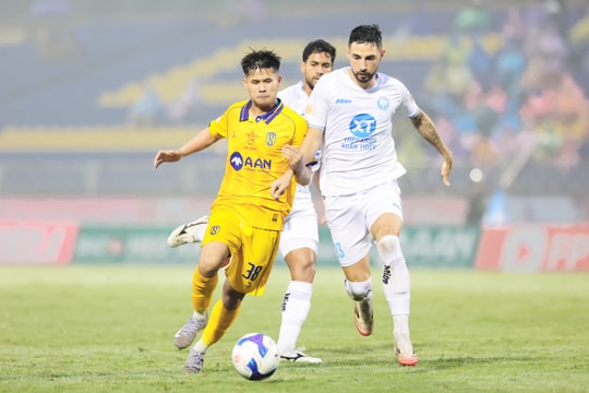 Sông Lam Nghệ An cần nỗ lực để trụ hạng