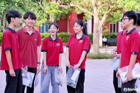 Kỳ thi vào lớp 10 ở Nghệ An: Lắng đọng nhiều cung bậc cảm xúc