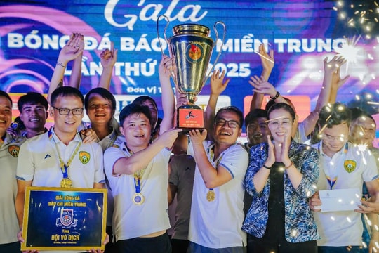 CLB báo chí Nghệ An lần thứ 7 vô địch Giải bóng đá Báo chí miền Trung