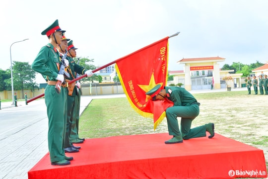 Bộ Chỉ huy Quân sự tỉnh Nghệ An tổ chức Lễ Tuyên thệ chiến sĩ mới năm 2025