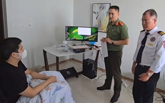 Phá đường dây sản xuất, buôn bán thiết bị điện tử giả mạo các thương hiệu nổi tiếng