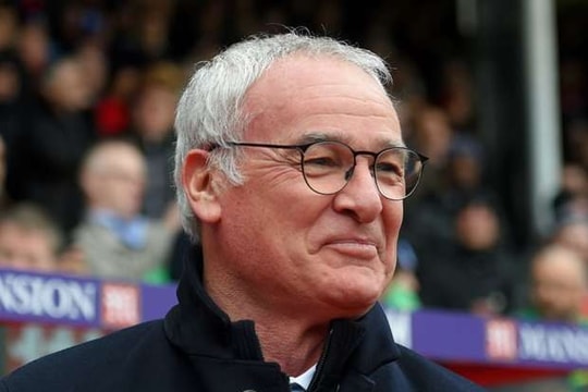Ngỡ ngàng danh tính cầu thủ đắt giá nhất thế giới; Ranieri từ chối dẫn tuyển Italy