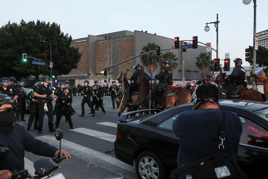Los Angeles: Giới nghiêm, bắt giữ hàng loạt giữa làn sóng biểu tình tại Mỹ