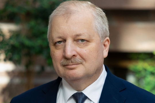 Nga và Mỹ là những cường quốc cần chung sống hòa bình