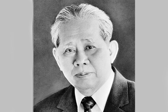 Tổng Bí thư Lê Duẩn