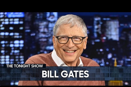 Bill Gates cảnh báo: Bác sĩ và giáo viên có thể không còn là những công việc 'bất khả xâm phạm' trước làn sóng AI