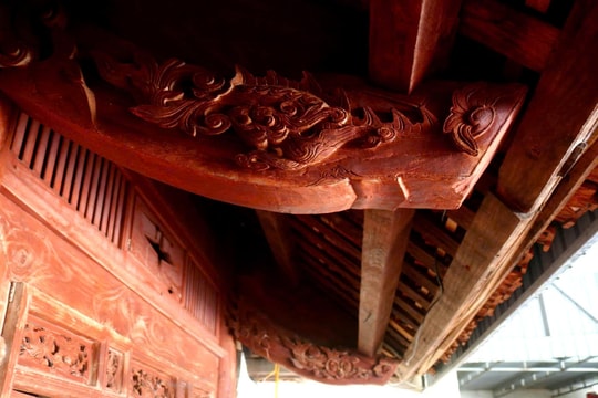 Ngoc Son's ancient houses: Sculptural masterpieces in an old village by the Lam River