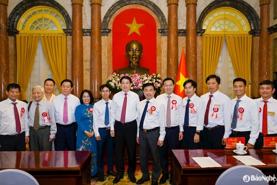 Chủ tịch nước Lương Cường gặp mặt, tuyên dương 150 nhà báo, người làm báo tiêu biểu