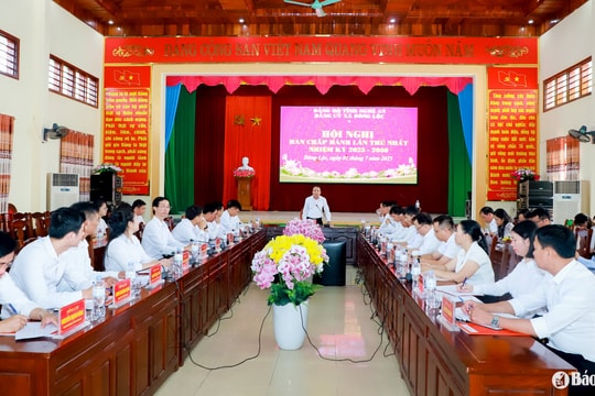 Dong Loc Commune, Nghe An Province conducts trial run of two-tiered local government model