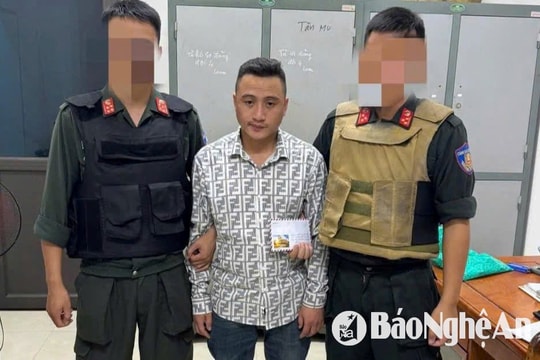 Bắt giữ đối tượng tàng trữ hồng phiến ở TP Vinh