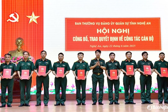 Nghệ An: Công bố Quyết định giải thể Ban Chỉ huy Quân sự cấp huyện