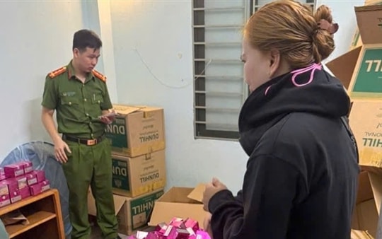 Khởi tố nữ giám đốc sản xuất, buôn bán mỹ phẩm giả