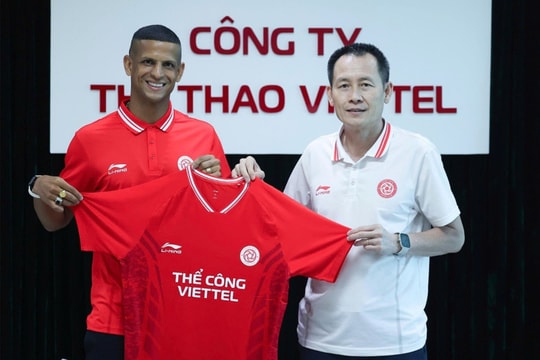 Vua phá lưới V.League gia nhập CLB Thể Công-Viettel; Sancho đồng ý tới bến đỗ mới