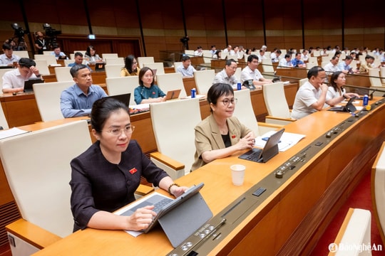 Quốc hội kiện toàn tổ chức bộ máy, chuẩn bị cho công tác bầu cử nhiệm kỳ mới