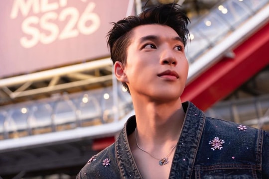 Hieuthuhai 'gây bão' ở Paris