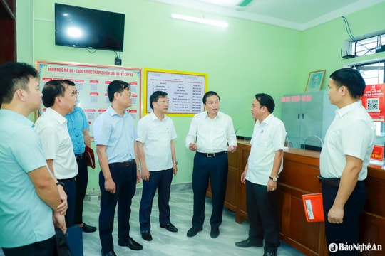 Chủ tịch UBND tỉnh Nghệ An Lê Hồng Vinh kiểm tra công tác chuẩn bị vận hành mô hình cấp xã mới