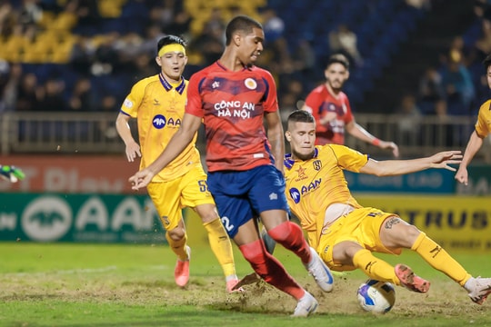 HLV Văn Sỹ Sơn và ngày ra mắt đầy thử thách trước Công an Hà Nội