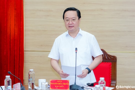 Thường trực Tỉnh ủy Nghệ An giao ban với các cơ quan khối Nội chính