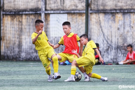 21 cầu thủ sinh năm 2015 trúng tuyển vào lò đào tạo bóng đá trẻ Sông Lam Nghệ An sau 2 vòng kiểm tra kỹ lưỡng