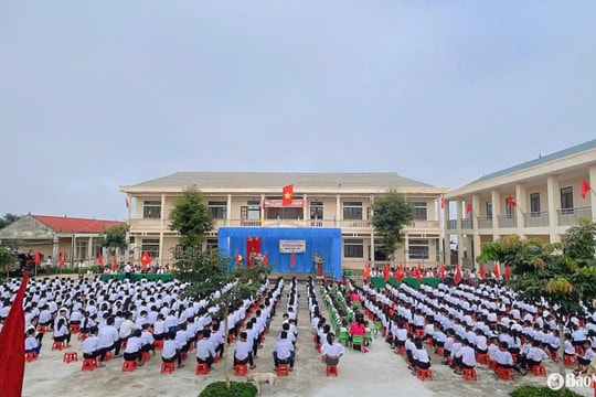 Nghệ An yêu cầu không để thất thoát hồ sơ, tài sản khi điều chuyển hơn 1.300 trường học xuống cho xã quản lý