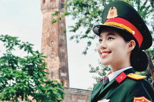 Vẻ đẹp 'càng ngắm càng mê' của Thiếu úy vừa đoạt Á hậu 1 Hoa hậu Việt Nam