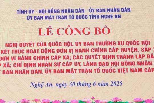[Trực tiếp] Lễ công bố Nghị quyết, các quyết định triển khai đơn vị hành chính cấp xã tại Nghệ An